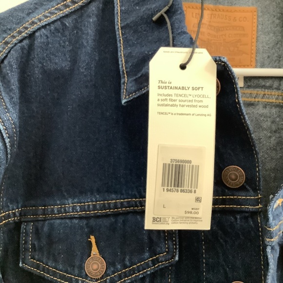 LEVIS PREMIUM Full Sleeve Trucker Jacket - Picture 5 of 9